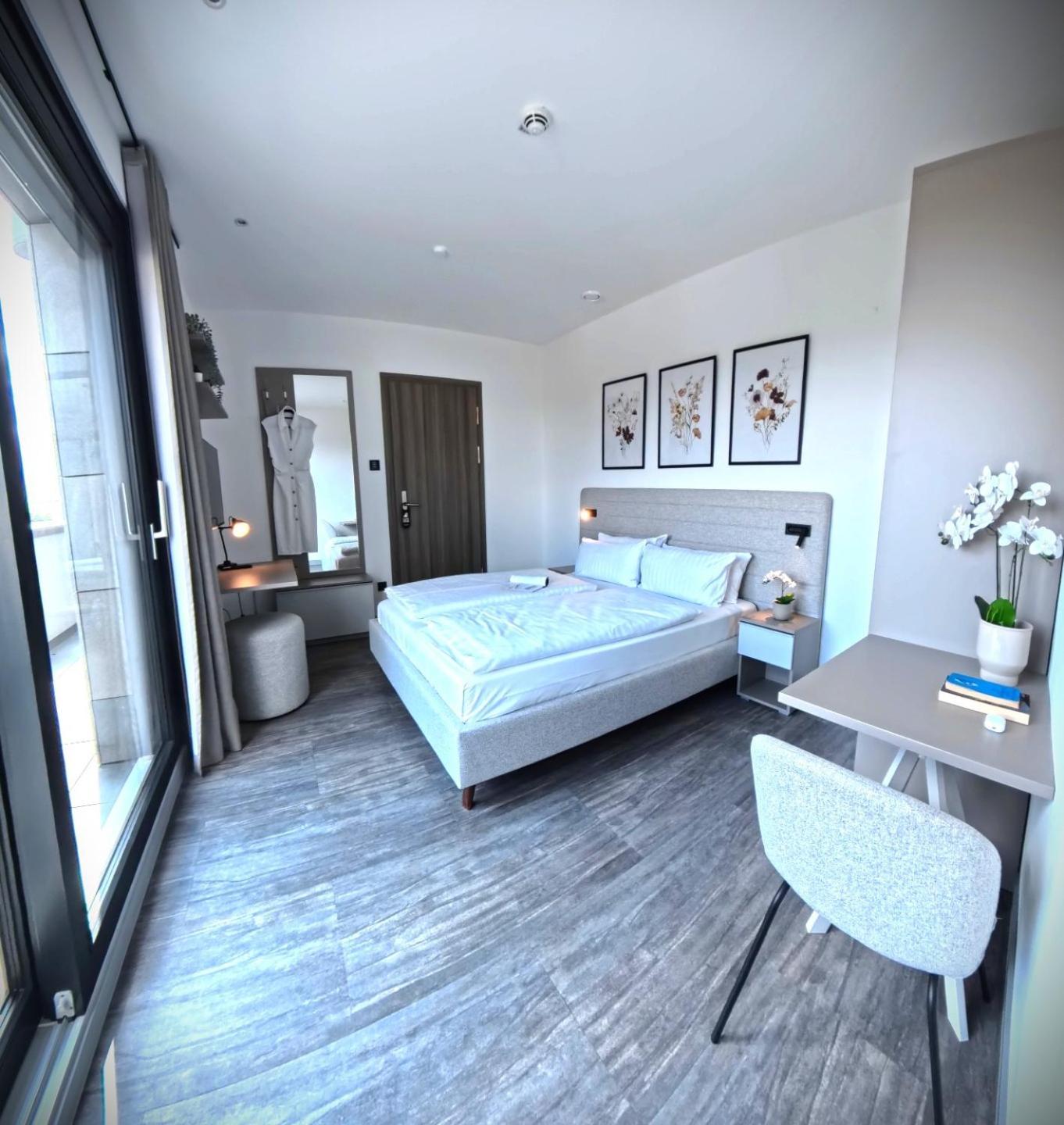 Novera Aparthotel *