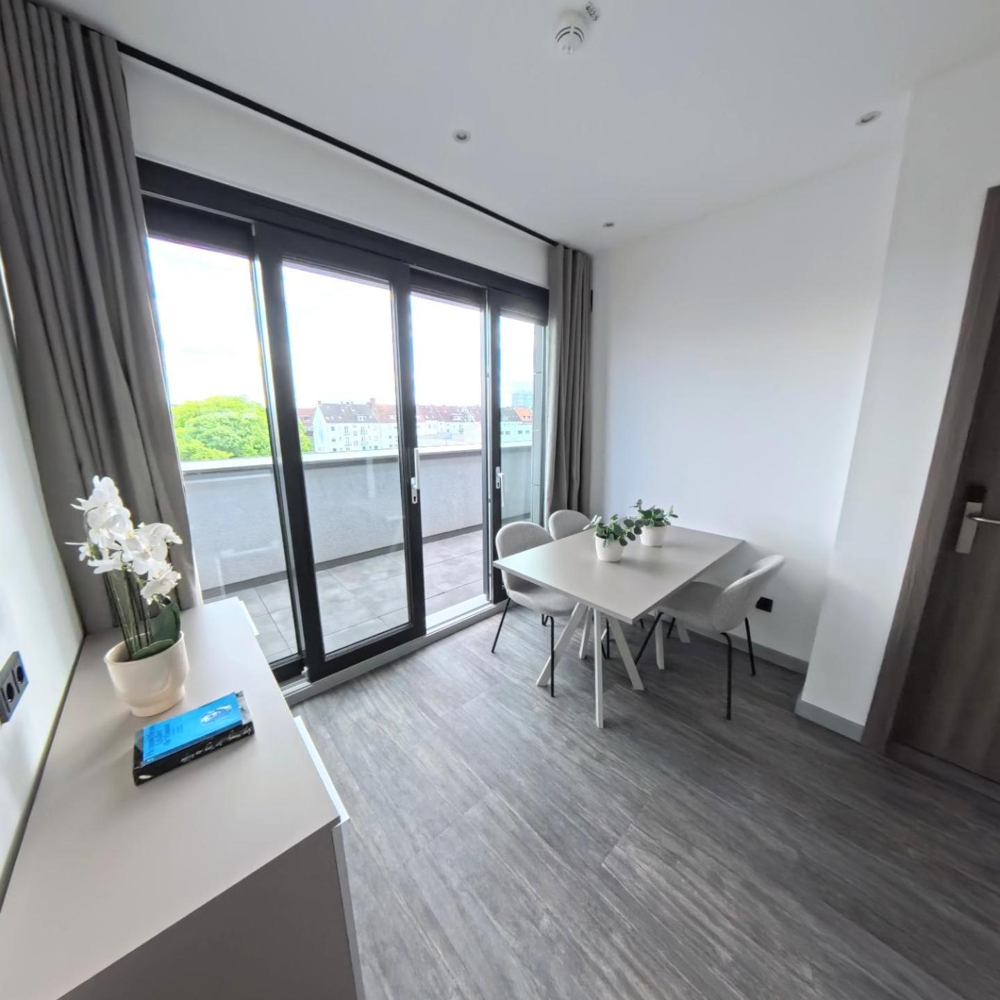Novera Aparthotel Hotel *